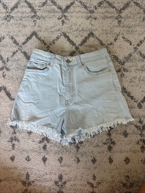 H&M Light Wash Frayed Hem Denim Shorts